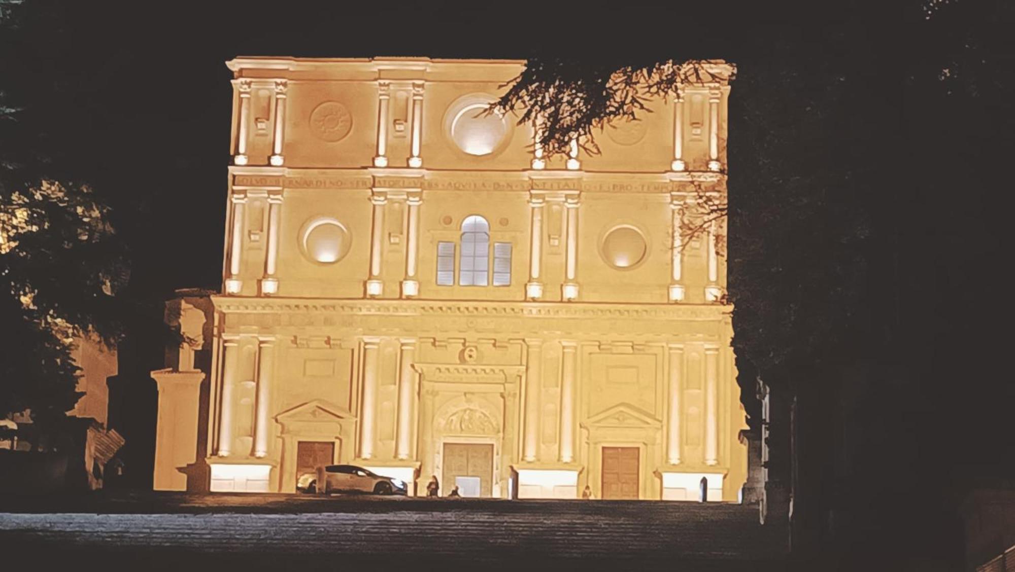 Apartamento Dimora Del Cavaliere LʼAquila Exterior foto